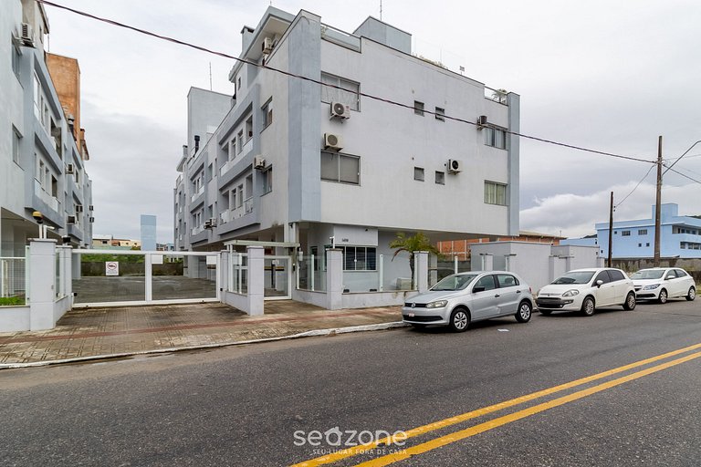 Apt c/ Churrasq. prox a praia em Ingleses ICT0104B