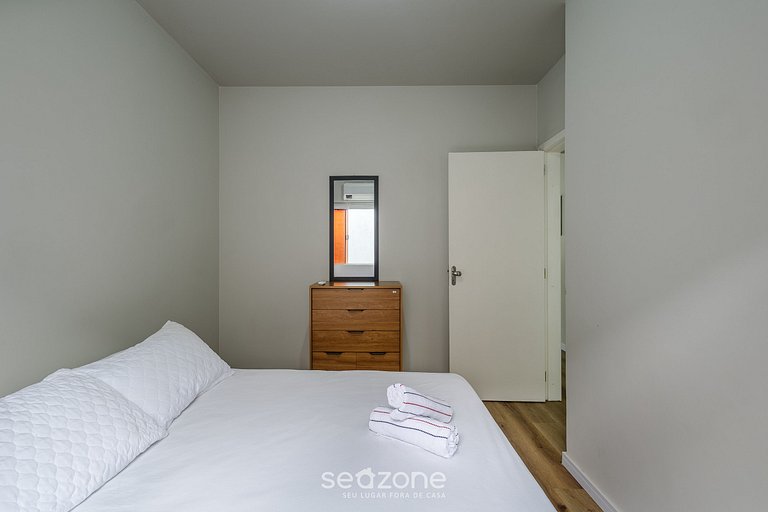 Apto completo a passos do Rio Itajaí - CAR0206