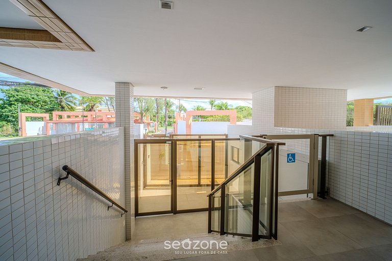 Studio c/ varanda e vista mar em Itapuã RGF1308