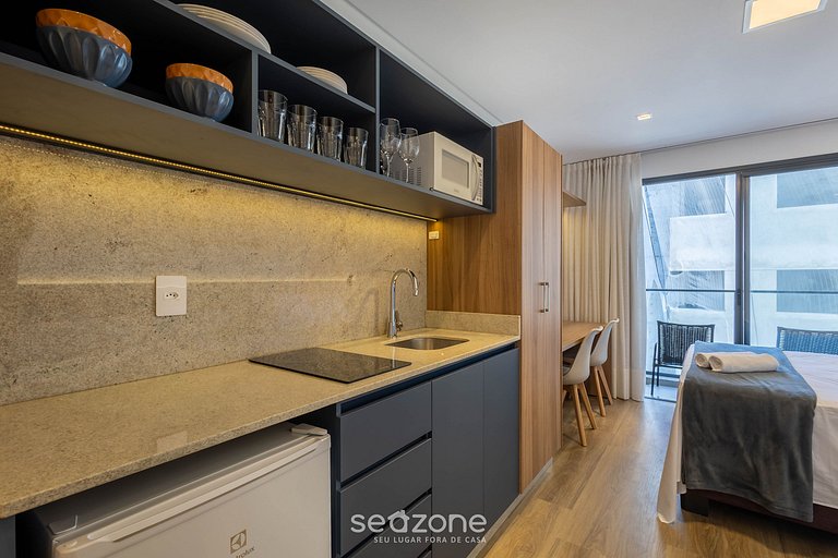 Apto completo, a pasos de la Playa Armação PSOA0707