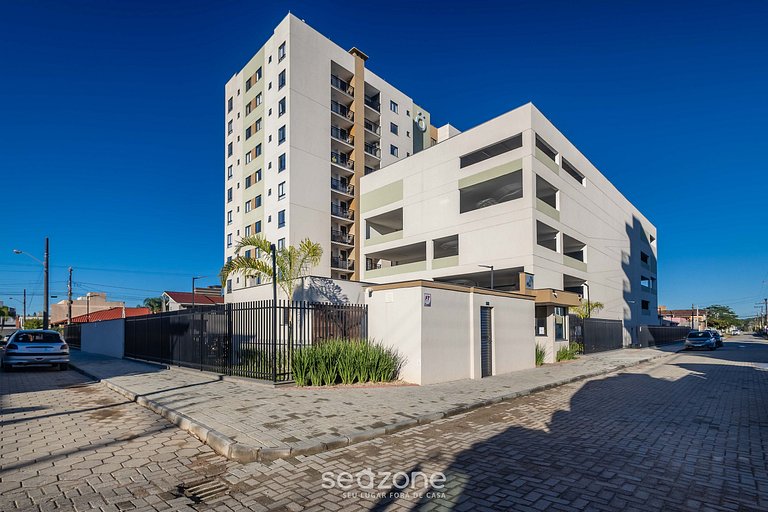 Apartamento 2Q c/ piscina a 500m da Praia MCB1002