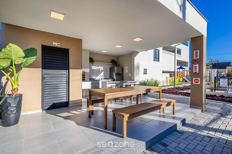 Apartamento 2Q c/ piscina a 500m da Praia MCB1002