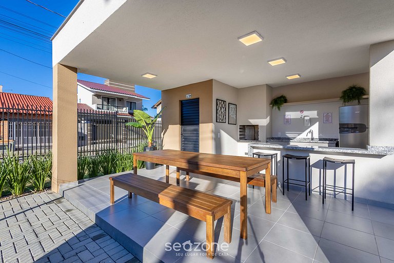 Apartamento 2Q c/ piscina a 500m da Praia MCB1002