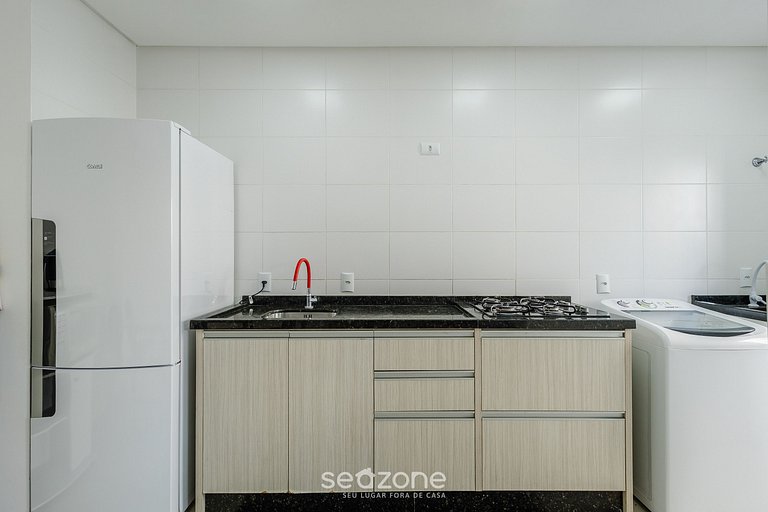 Apt c/ Churrasq. a 600m da Praia GEN0102