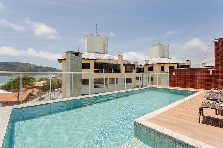 Apto com churrasqueira a 4min da praia RMI201