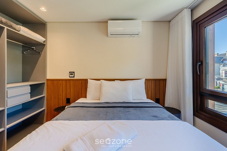 Apto sofisticado a passos da Rua Coberta DMS0104