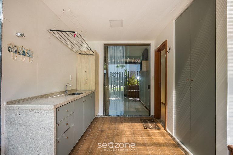 Casa c/ balcón y 2 habitaciones - Imbassaí SOV0002