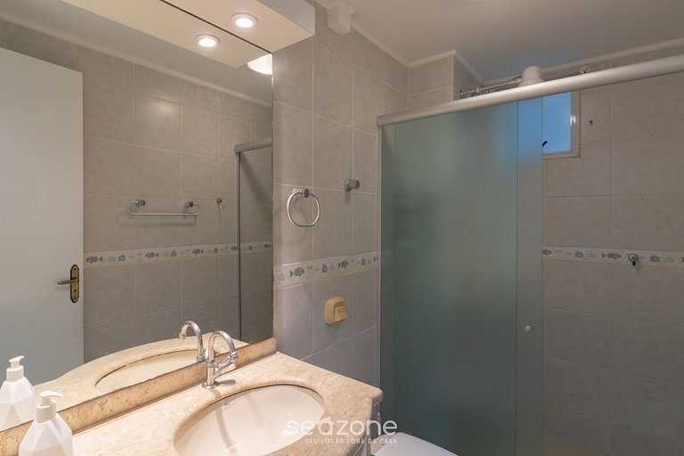 Apto c/ Varanda e Churrasq. a 78m do Mar OBS0101