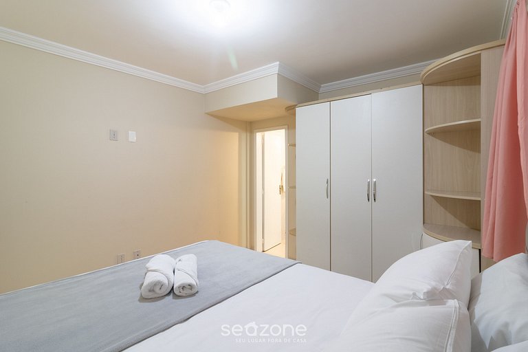 Apto c/ Varanda e Churrasq. a 78m do Mar OBS0101