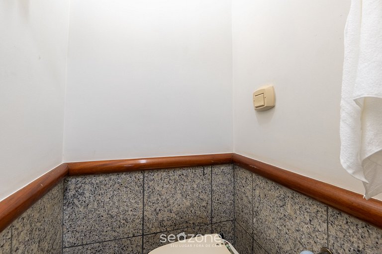 Cobertura com piscina e vista para o mar - VDI0401