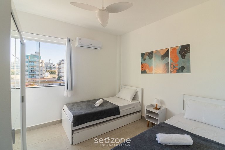 Apto c/ varanda a 650m da Praia, Cabo Frio CVY0306