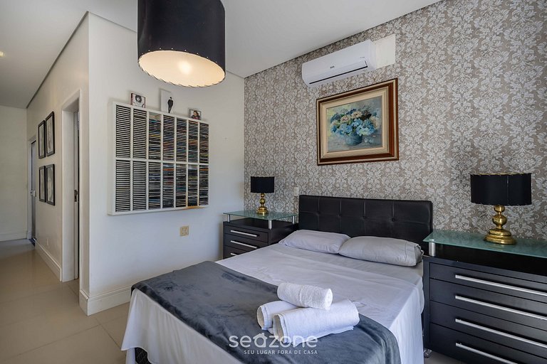 Casa 2Q c/ piscina e churrasqueira em Penha TZS210