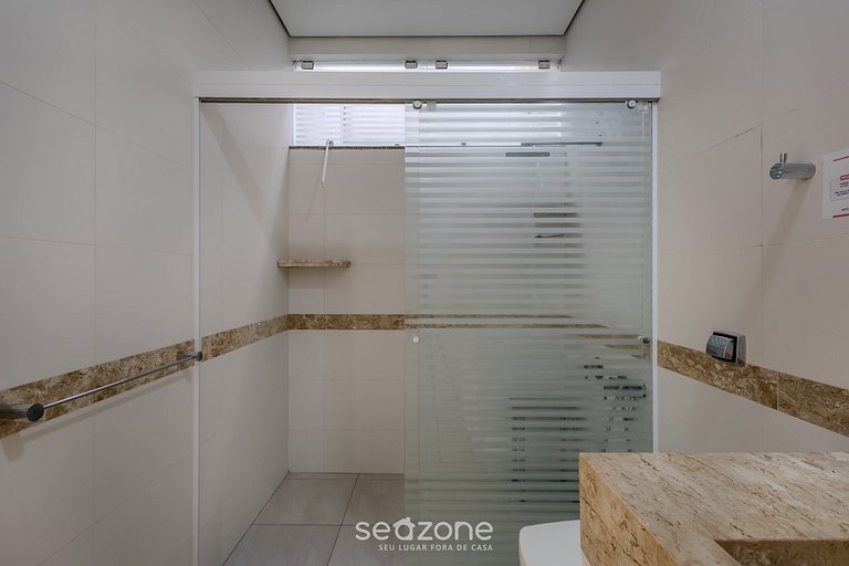 Casa 2Q c/ piscina e churrasqueira em Penha TZS210