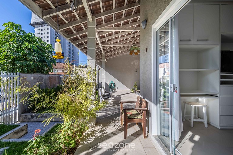 Casa 2Q c/ piscina e churrasqueira em Penha TZS210