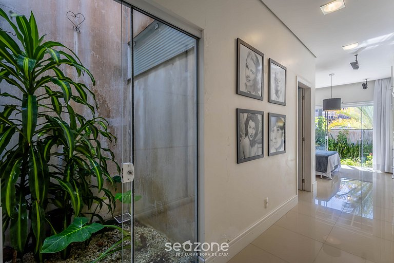 Casa 2Q c/ piscina e churrasqueira em Penha TZS210