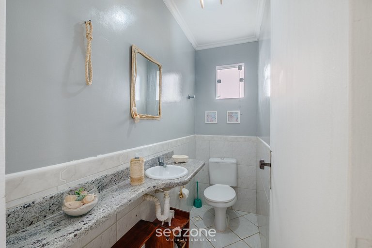 Casa ampla c/ piscina em Guarajuba CAG0003