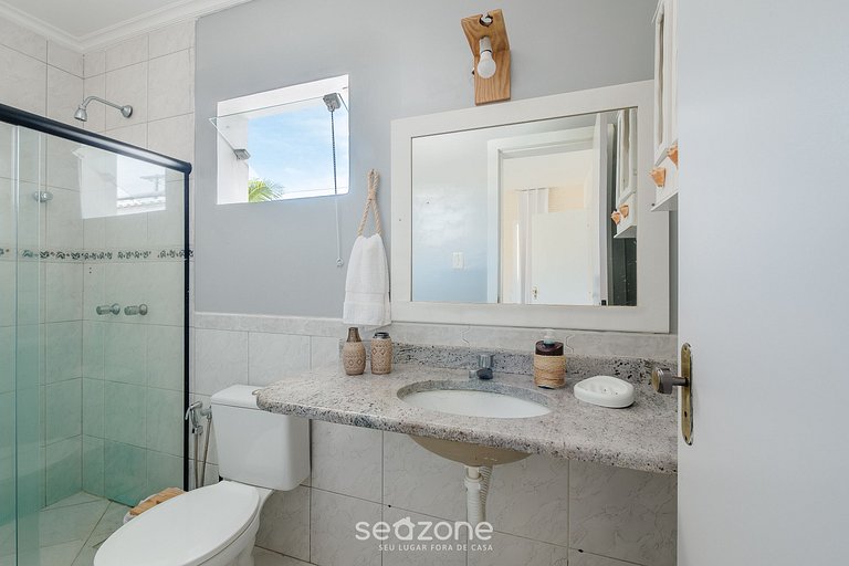 Casa ampla c/ piscina em Guarajuba CAG0003