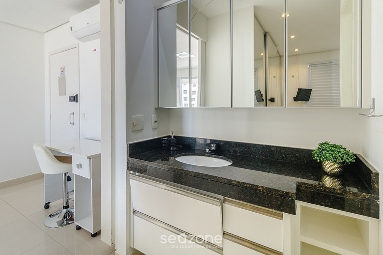 Apto c/ varanda e vista panorâmica - DNAG2001