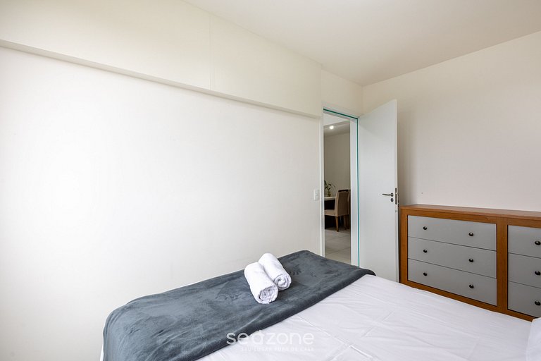 Apto 2Q c/ piscina e churrasq. 500m do Mar MCB0807