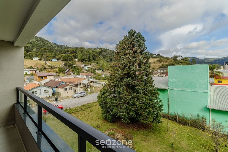 Apto c/ varanda no centro de Urubici - CZZ0406