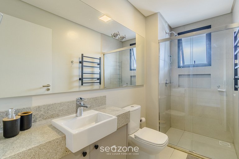 Estudio con balcón y vista a la Serra CZZ0405