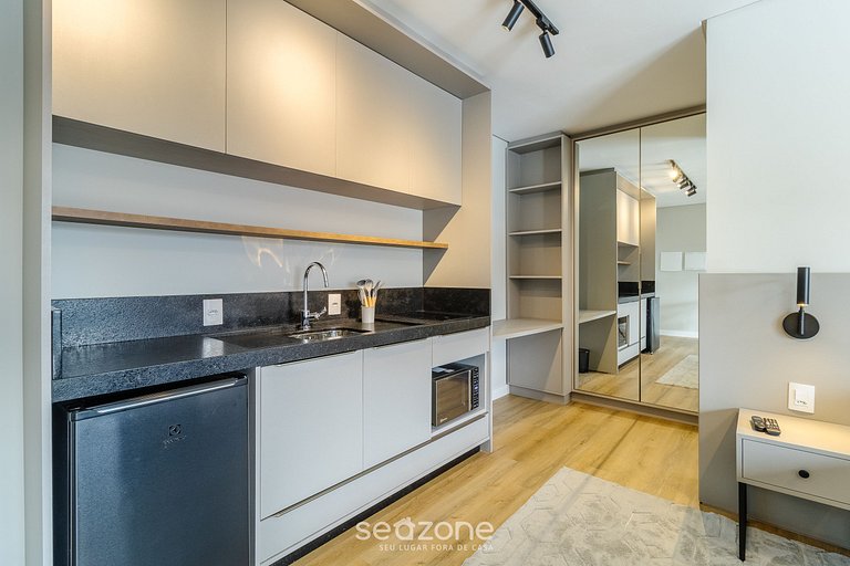 Estudio con balcón y vista a la Serra CZZ0405