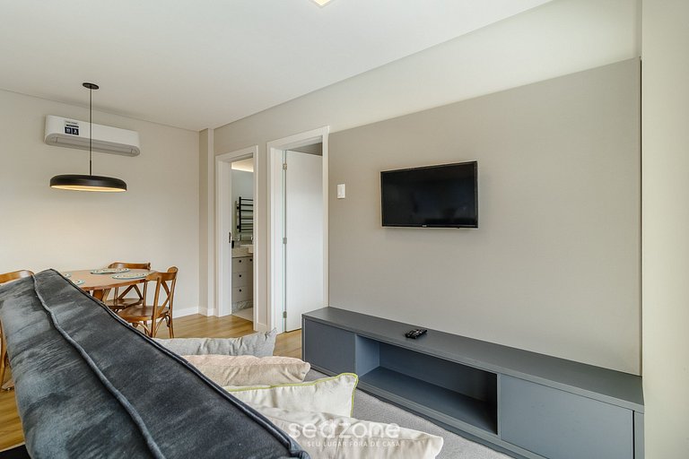 Apto com Varanda e Vista para a Cidade - CZZ0507