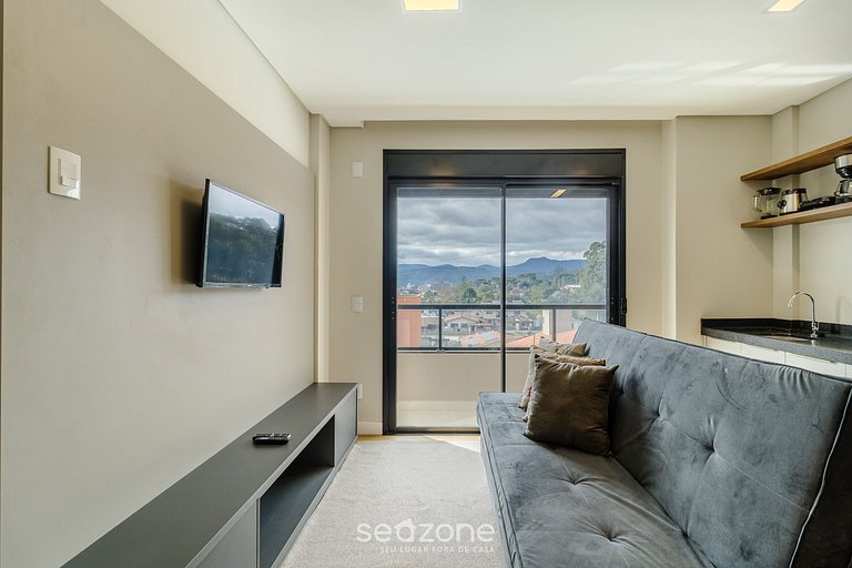 Apto com Varanda e Vista para a Cidade - CZZ0507