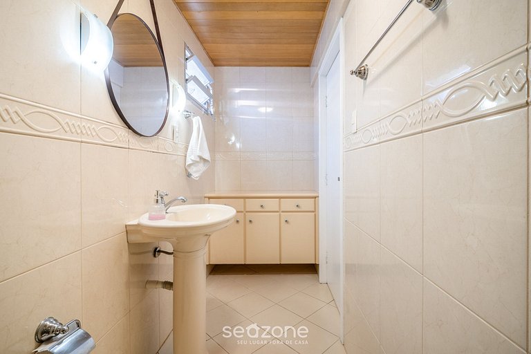 Apto 2 habitac. en el centro de Floripa JFM0101