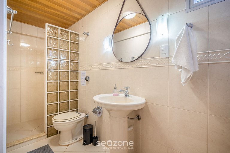 Apto 2 Quartos no Centro de Floripa JFM0101