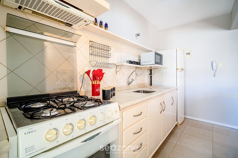 Apto 2 habitac. en el centro de Floripa JFM0101