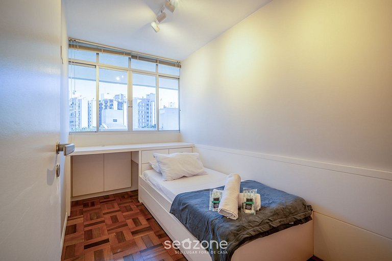 Apto 2 Quartos no Centro de Floripa JFM0101