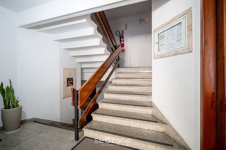 Apto 2 habitac. en el centro de Floripa JFM0101