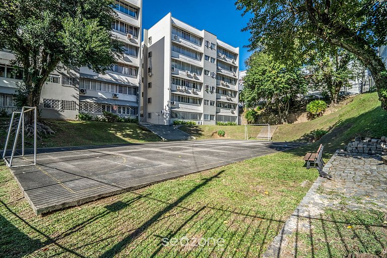 Apto 2 Quartos no Centro de Floripa JFM0101