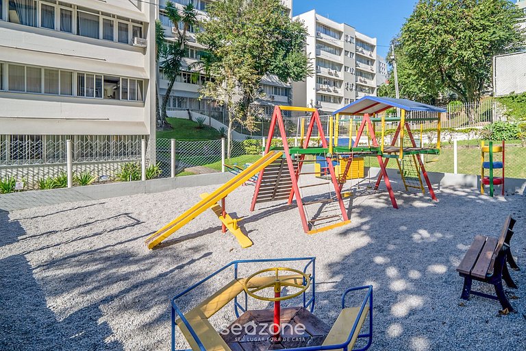 Apto 2 habitac. en el centro de Floripa JFM0101