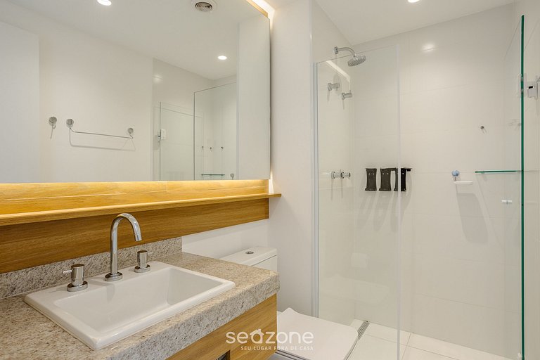 Estudio en cond. con piscina en Paraíso ZAH0811