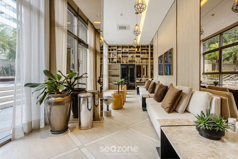 Estúdio em Cond. c/ Piscina no Paraíso ZAH0811