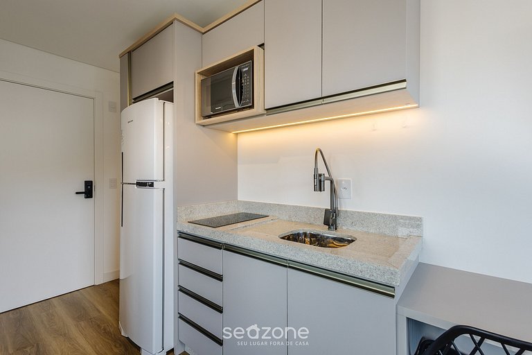 Estudio en cond. frente al mar con piscina PSO0310