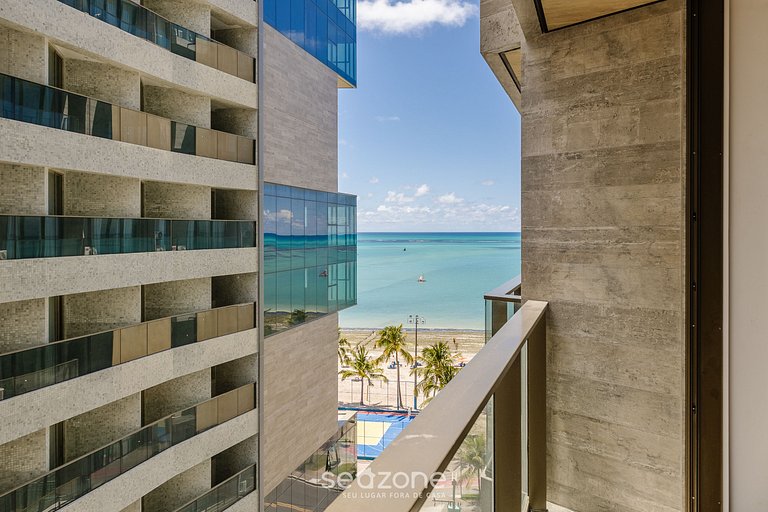 Estudio acogedor con vista lateral al mar NWT0904