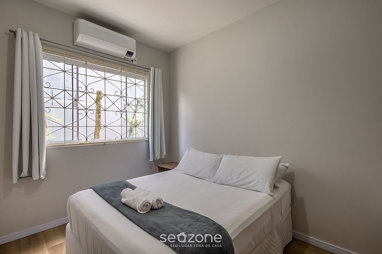 Apto completo no Centro de Itajaí - CAR0106