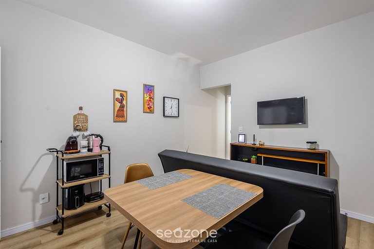 Apto completo no Centro de Itajaí - CAR0106