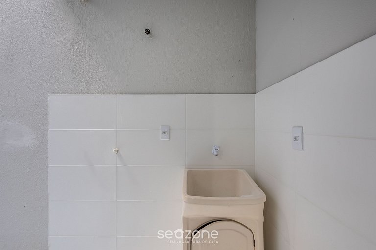 Apto completo no Centro de Itajaí - CAR0106