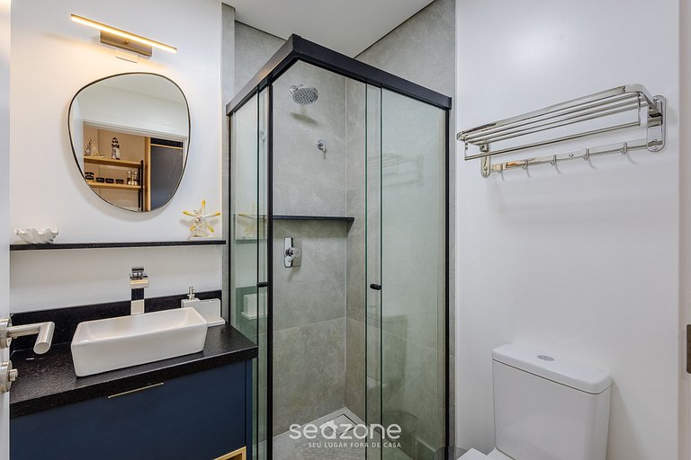 Estudio con balcón y vista lateral al mar PSO0808