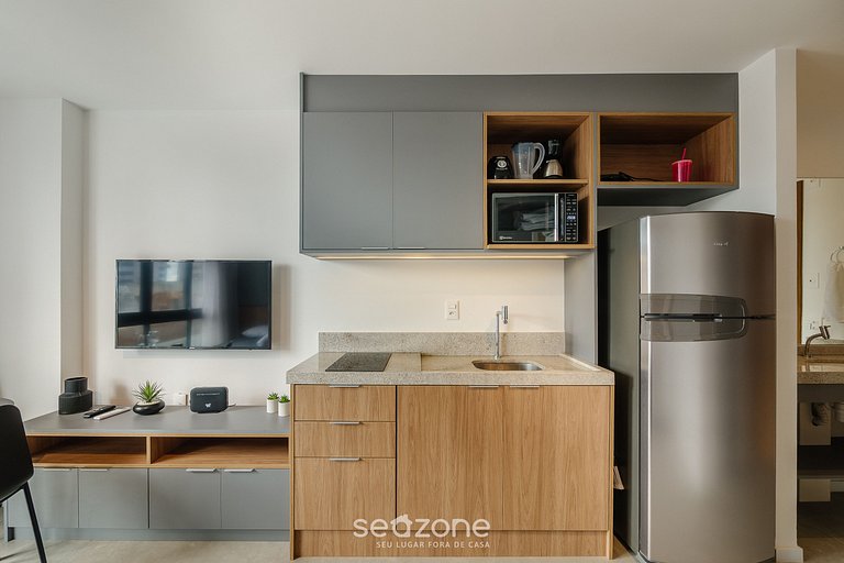 Studio próximo ao mar em cond. c/ piscina LIV0907