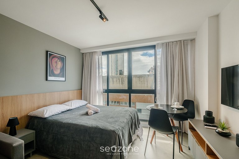 Studio próximo ao mar em cond. c/ piscina LIV0907