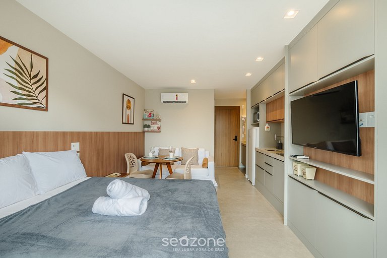 Studio perto da praia em cond. c/ piscina LIV0810