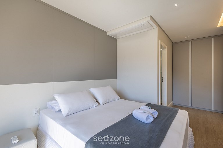 Apto c/ balcón en condo. c/ piscina en BC TSO0311