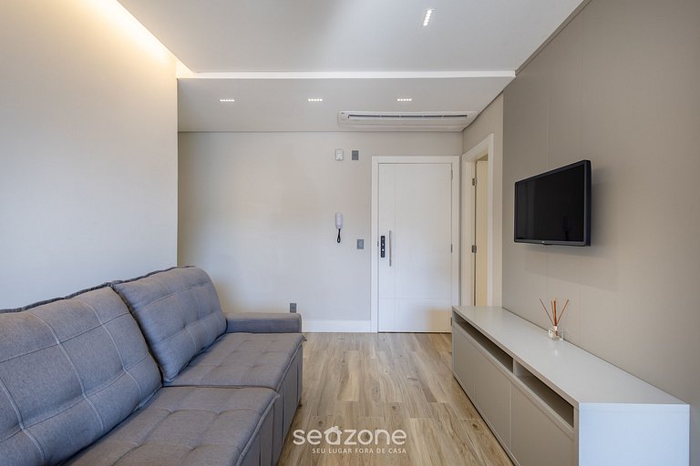 Apto c/ balcón en condo. c/ piscina en BC TSO0311