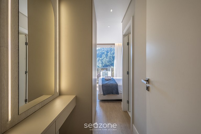 Apto c/varanda em cond. c/ piscina em BC TSO0311