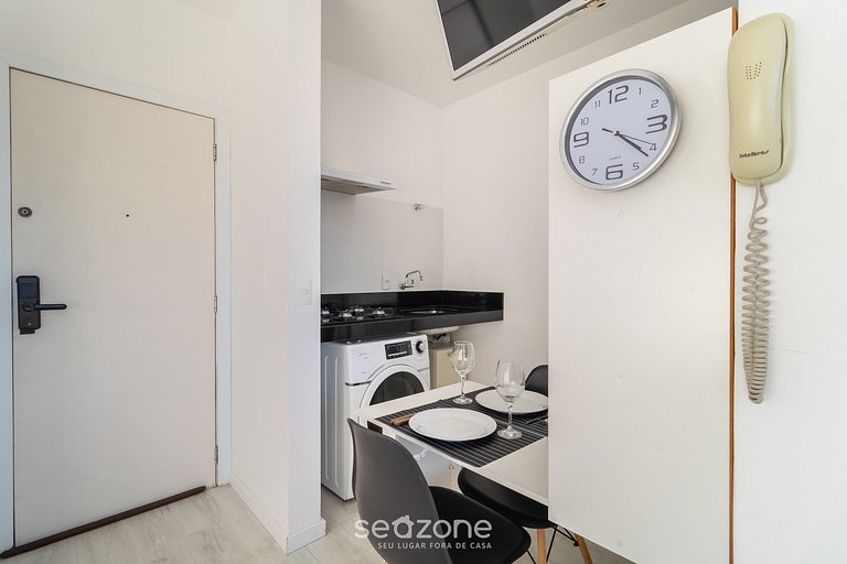 Belo estudio en centro de Florianópolis - EVA1005